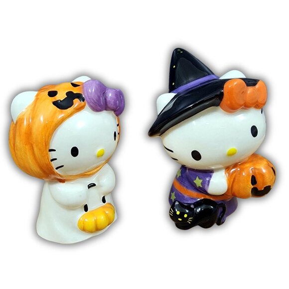 Hello Kitty Halloween Trick Treat Collectible Salt Pepper Shaker Set: New In Box - Picture 2 of 10